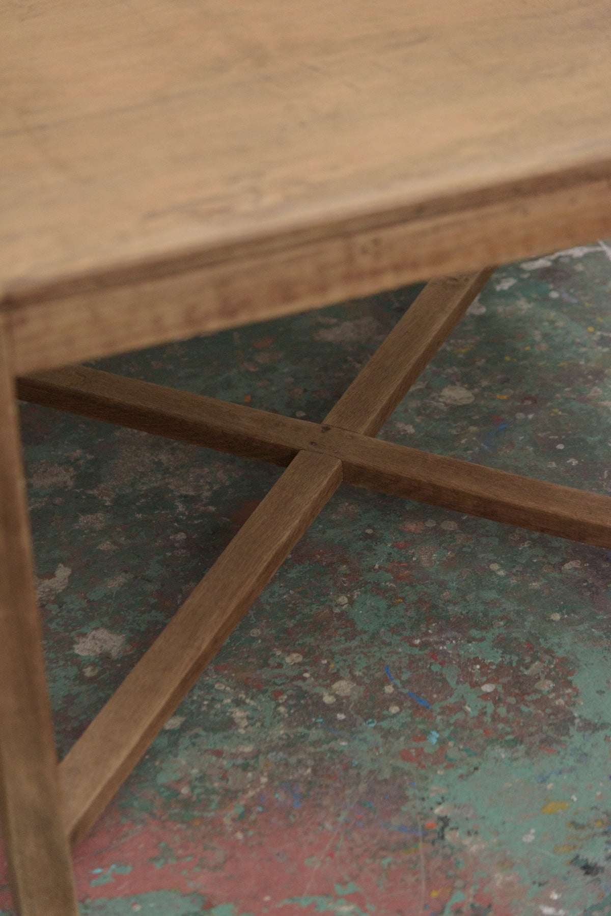 #9761 table & chairs