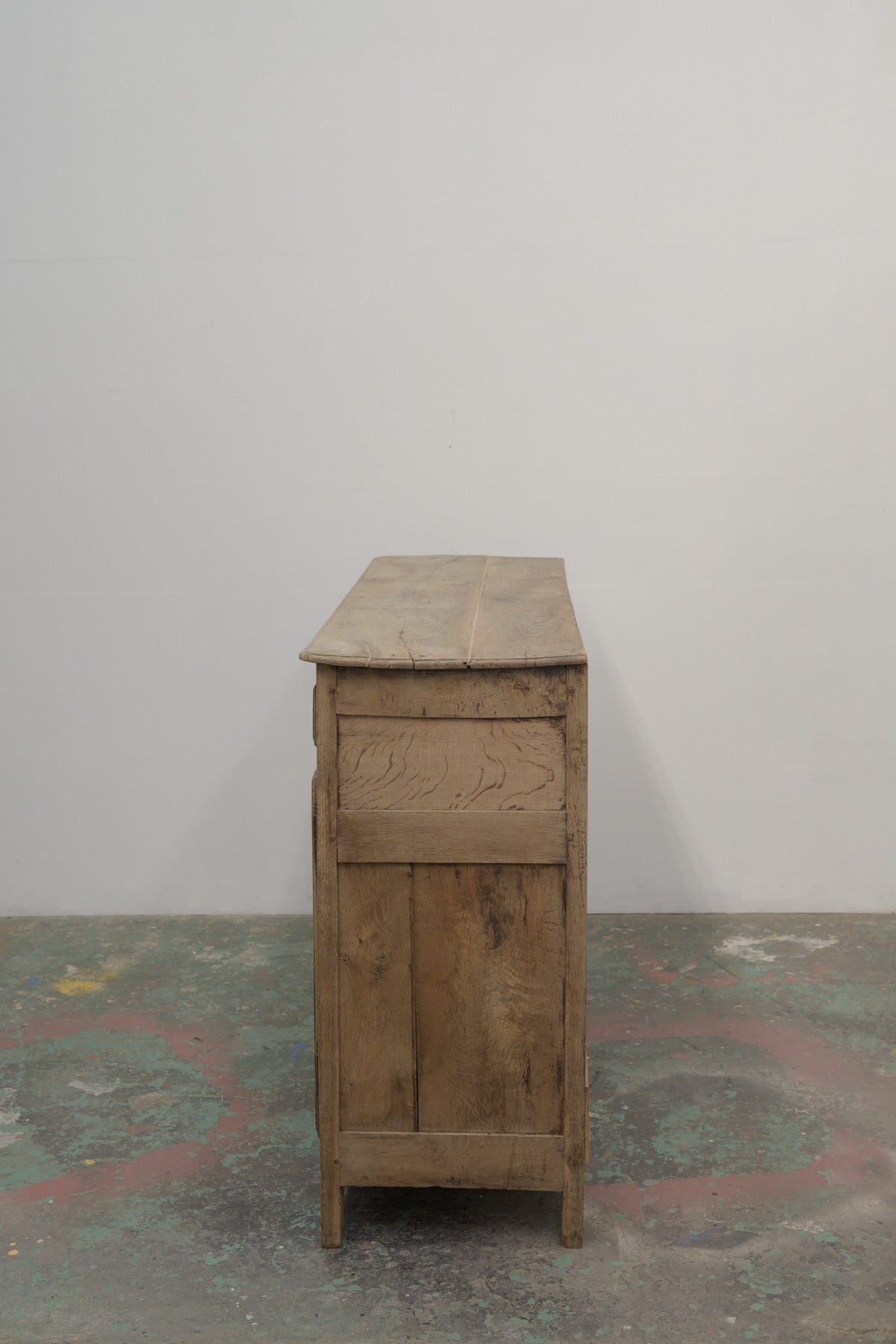 #0714 cabinet