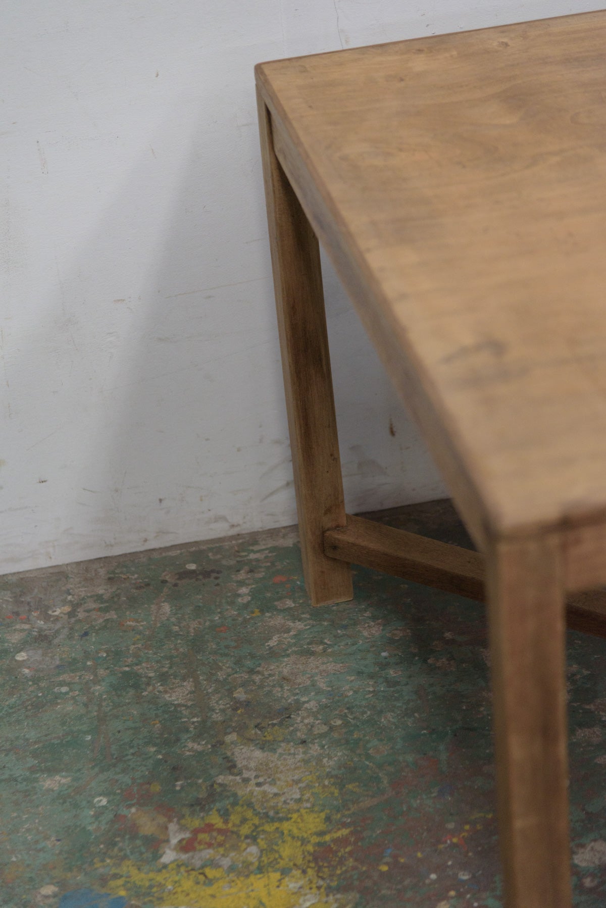 #9761 table & chairs