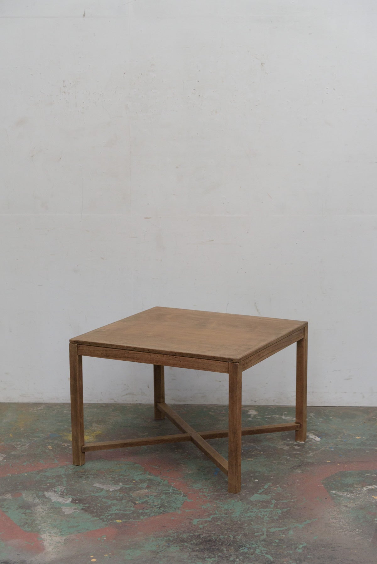 #9761 table & chairs