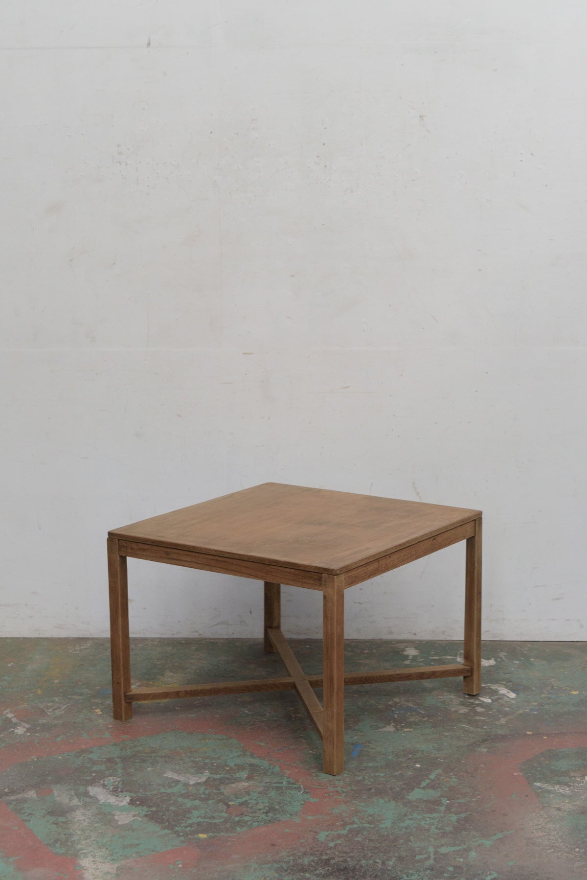 #9761 table & chairs