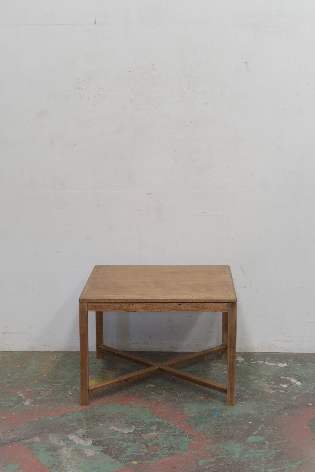 #9761 table & chairs