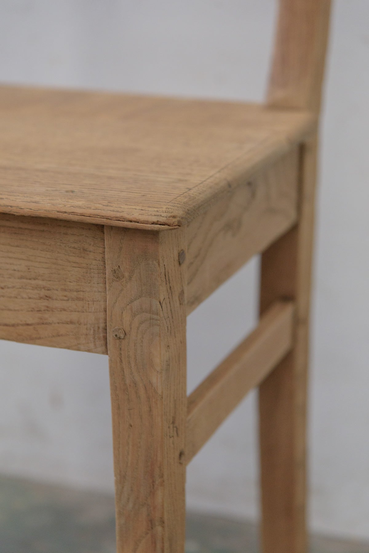 #0611 chair