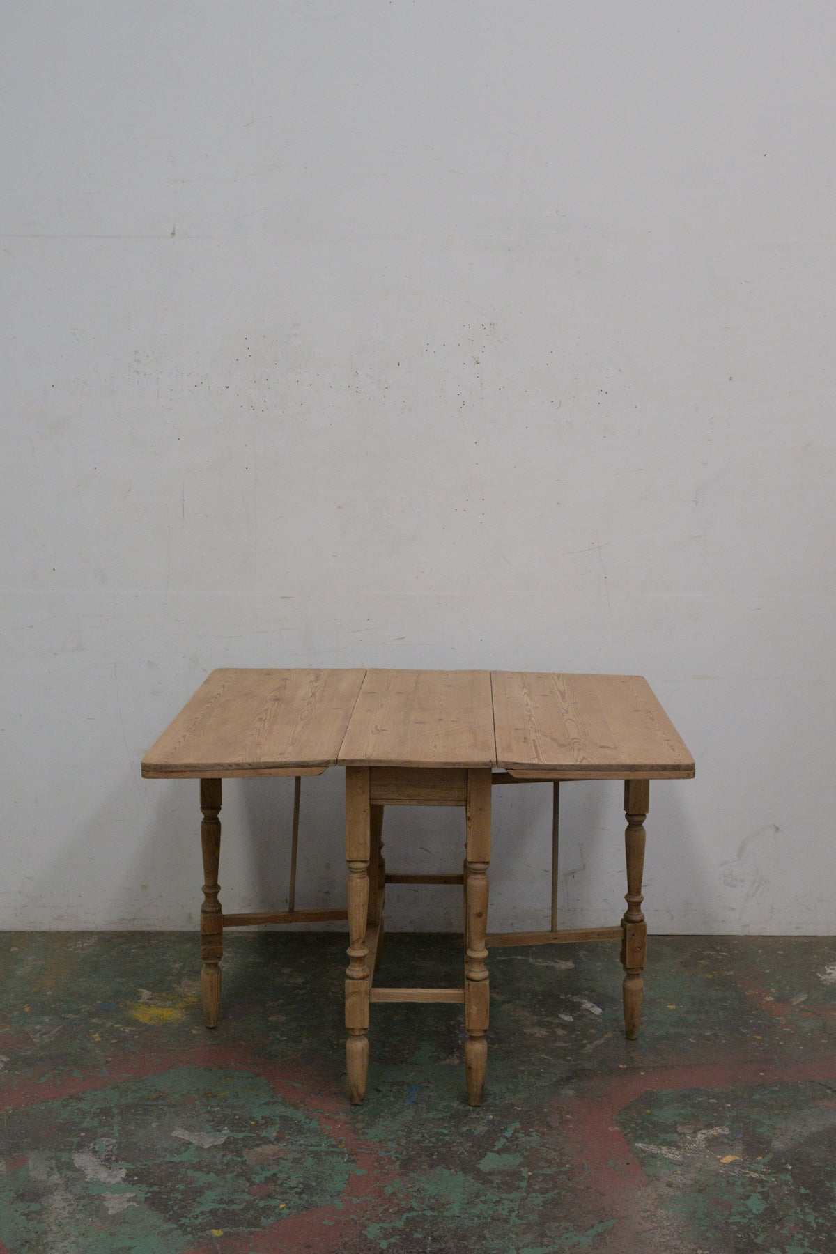 #0245 gateleg table