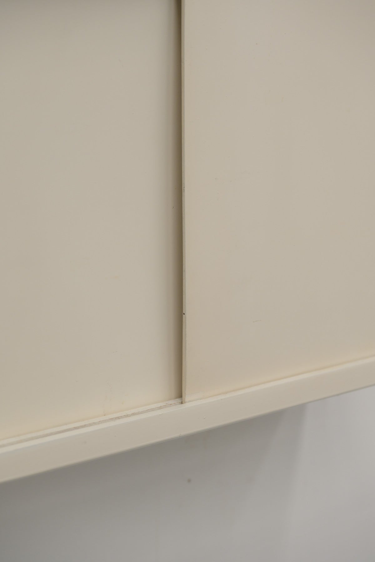#0724 cabinet