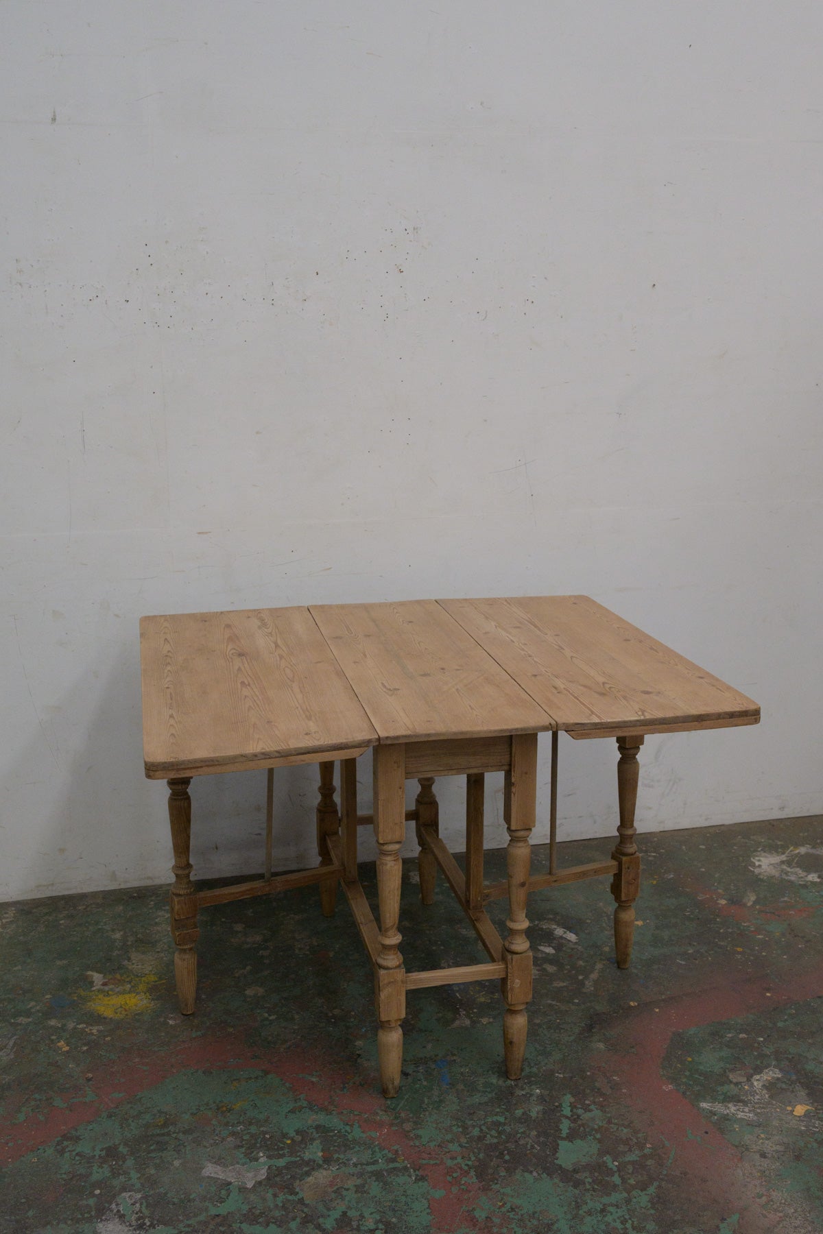 #0245 gateleg table