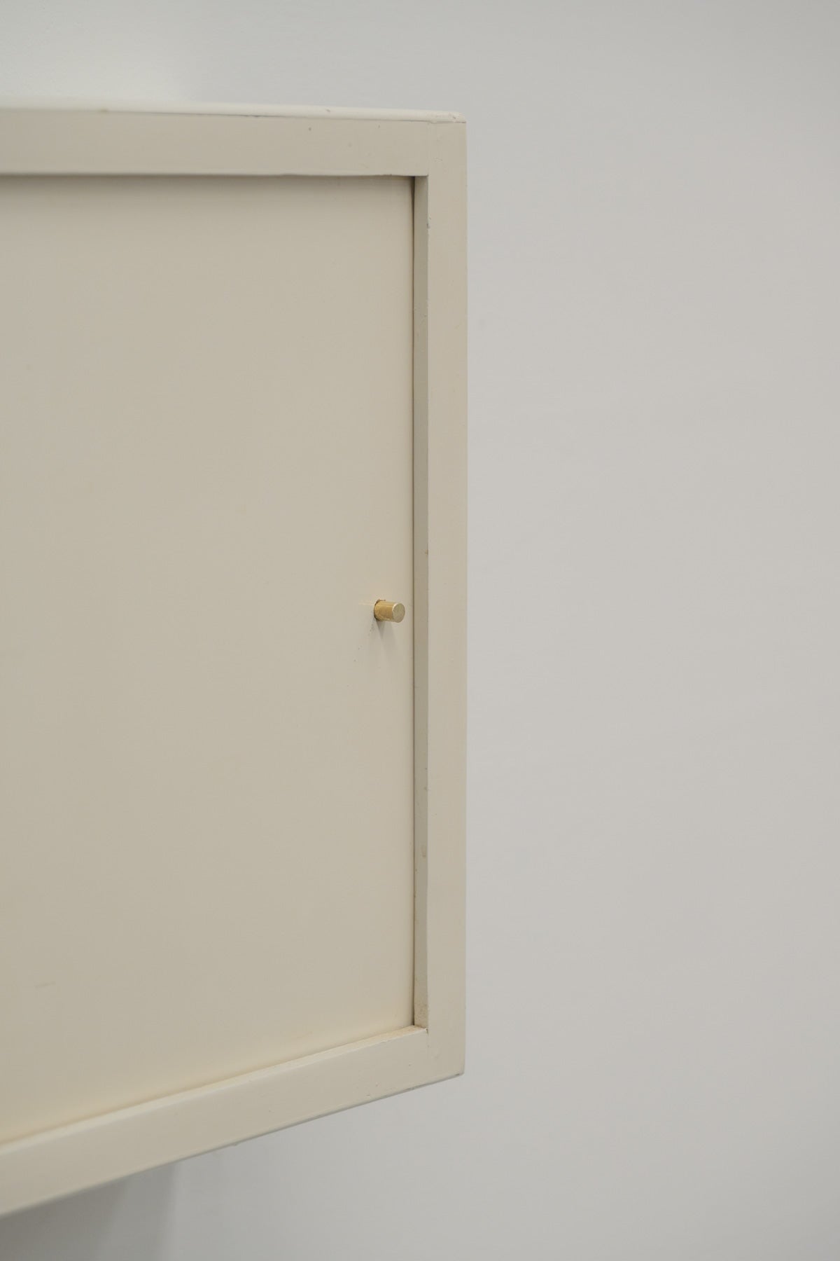 #0724 cabinet