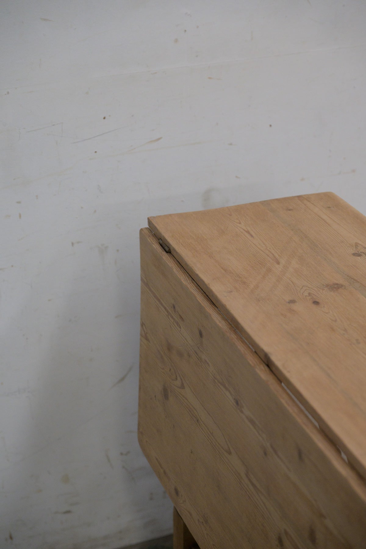 #0245 gateleg table