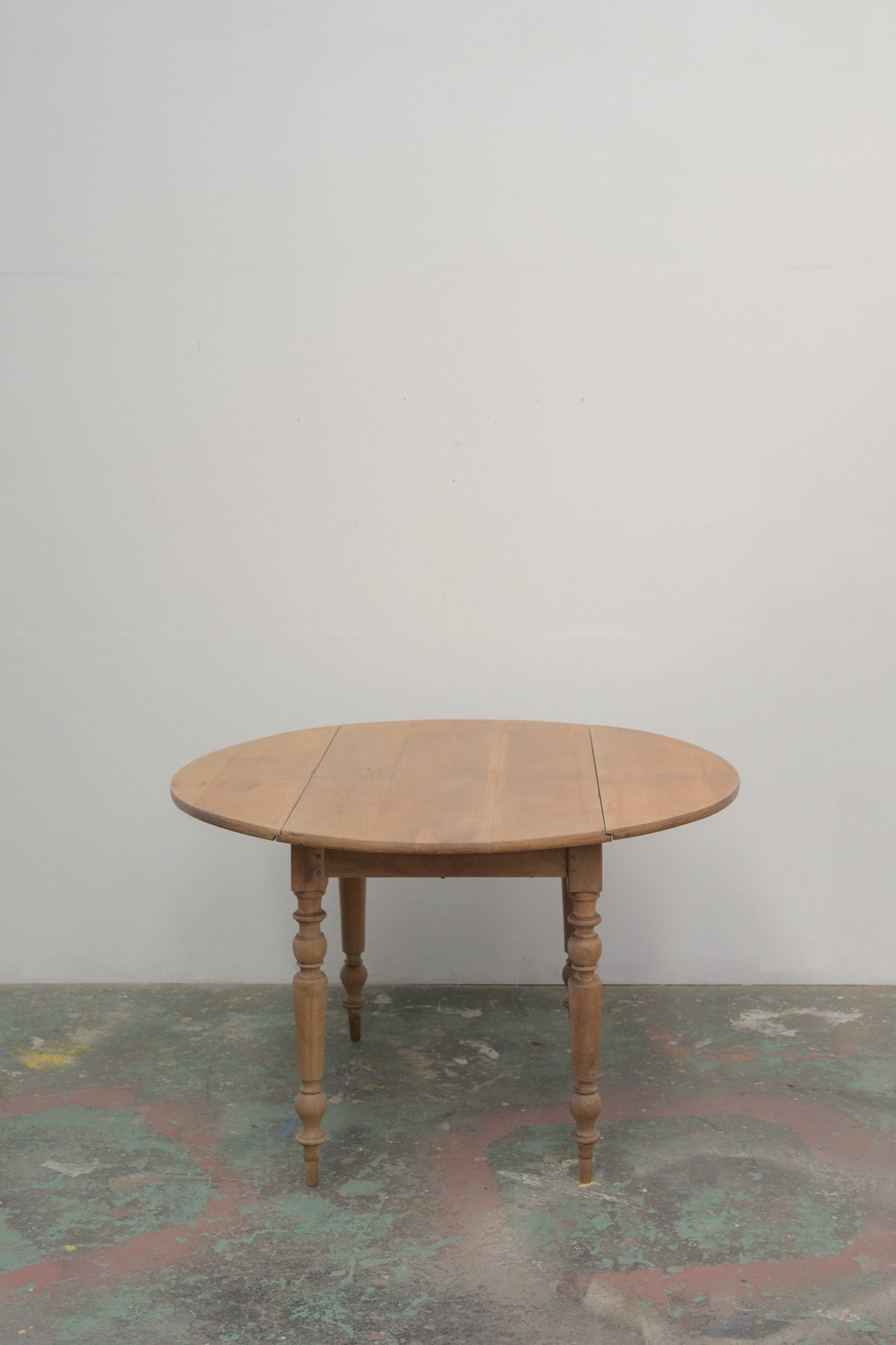#0727 round table