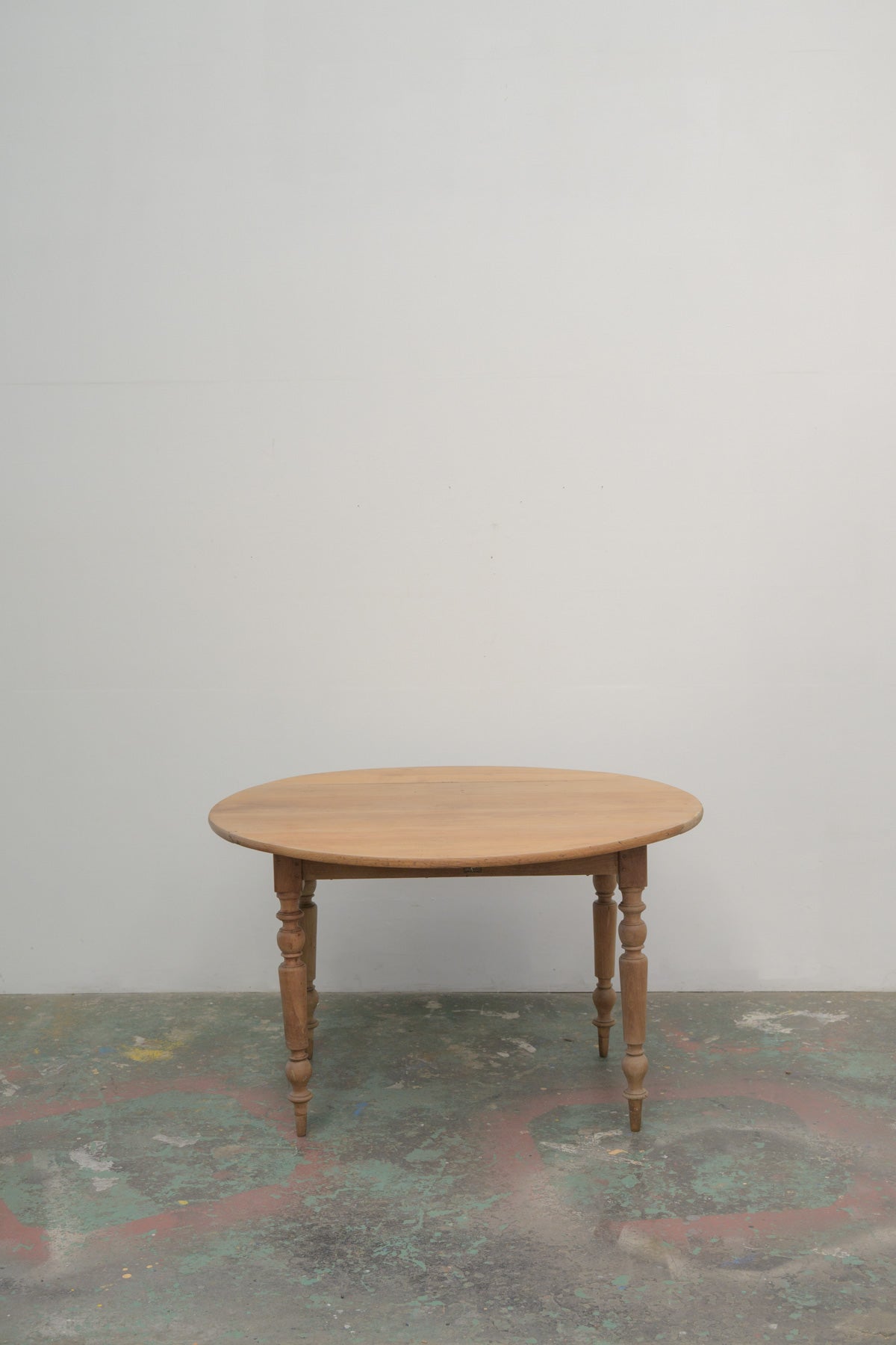 #0727 round table