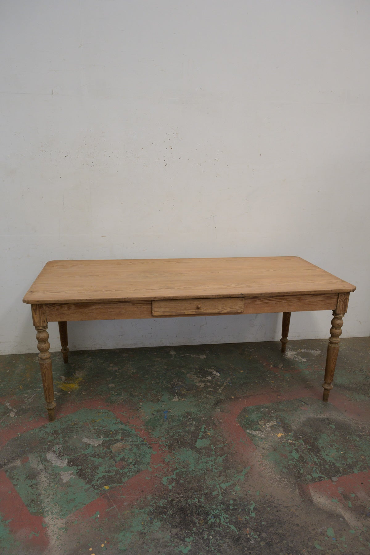 #0255 table