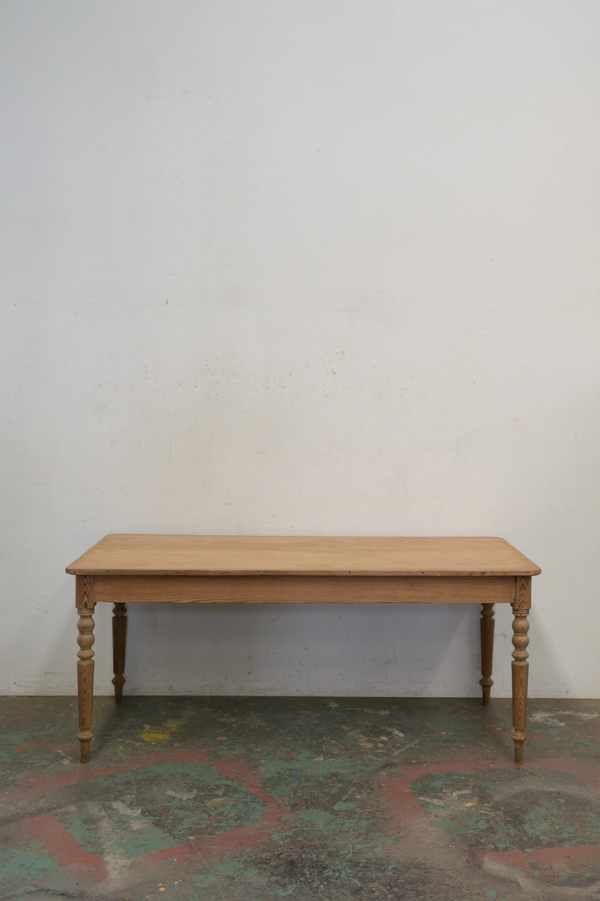 #0255 table