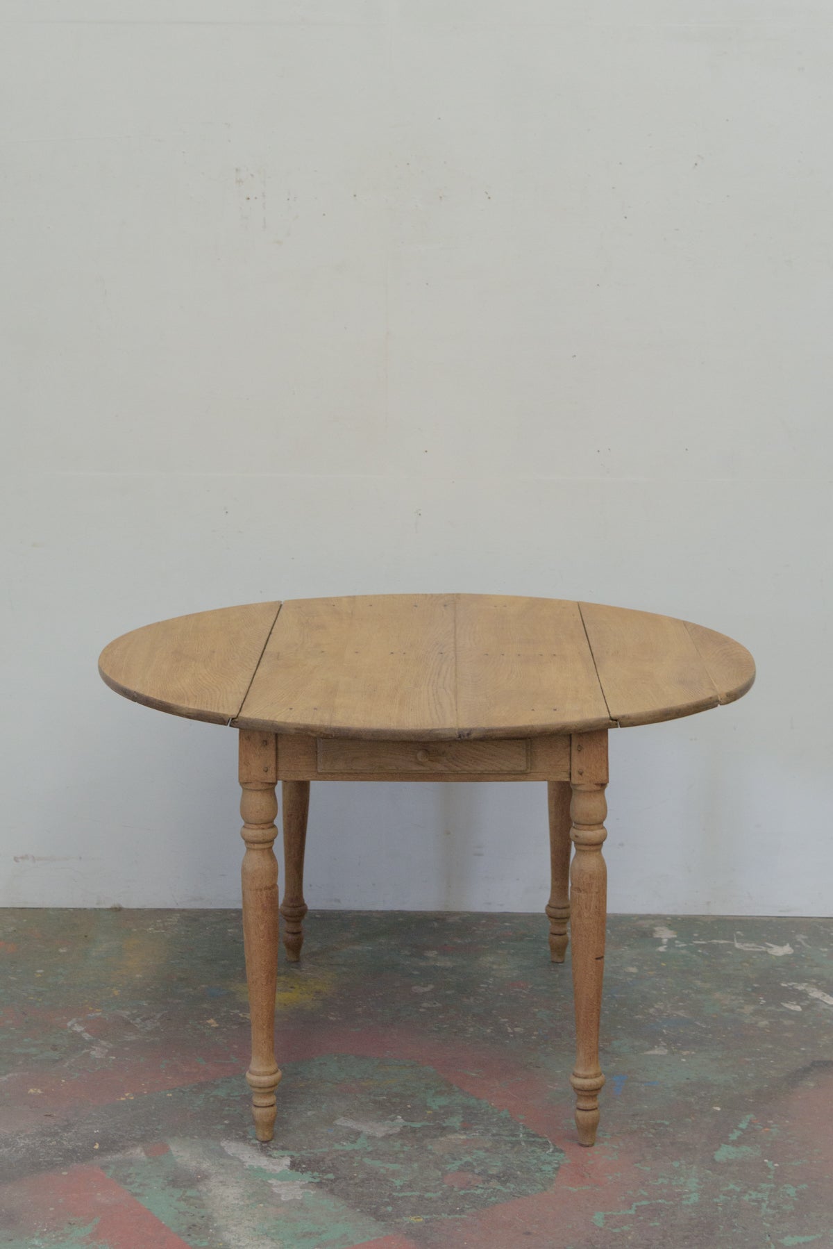 krank アンティーク　ダイニング丸テーブル 8257 round table | belgiumアンティーク 木製 無垢 塗装剥離
