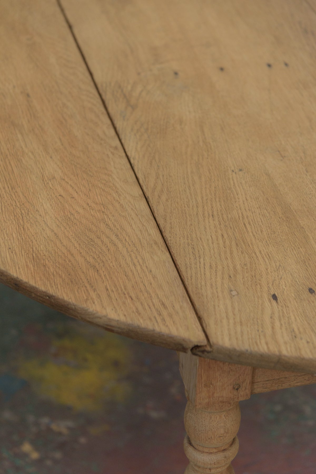 8257 round table | belgiumアンティーク 木製 無垢 塗装剥離