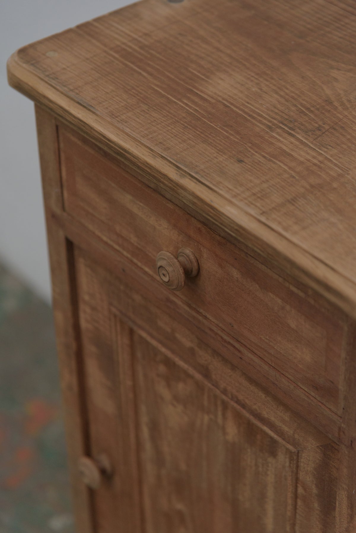 #9027 cabinet