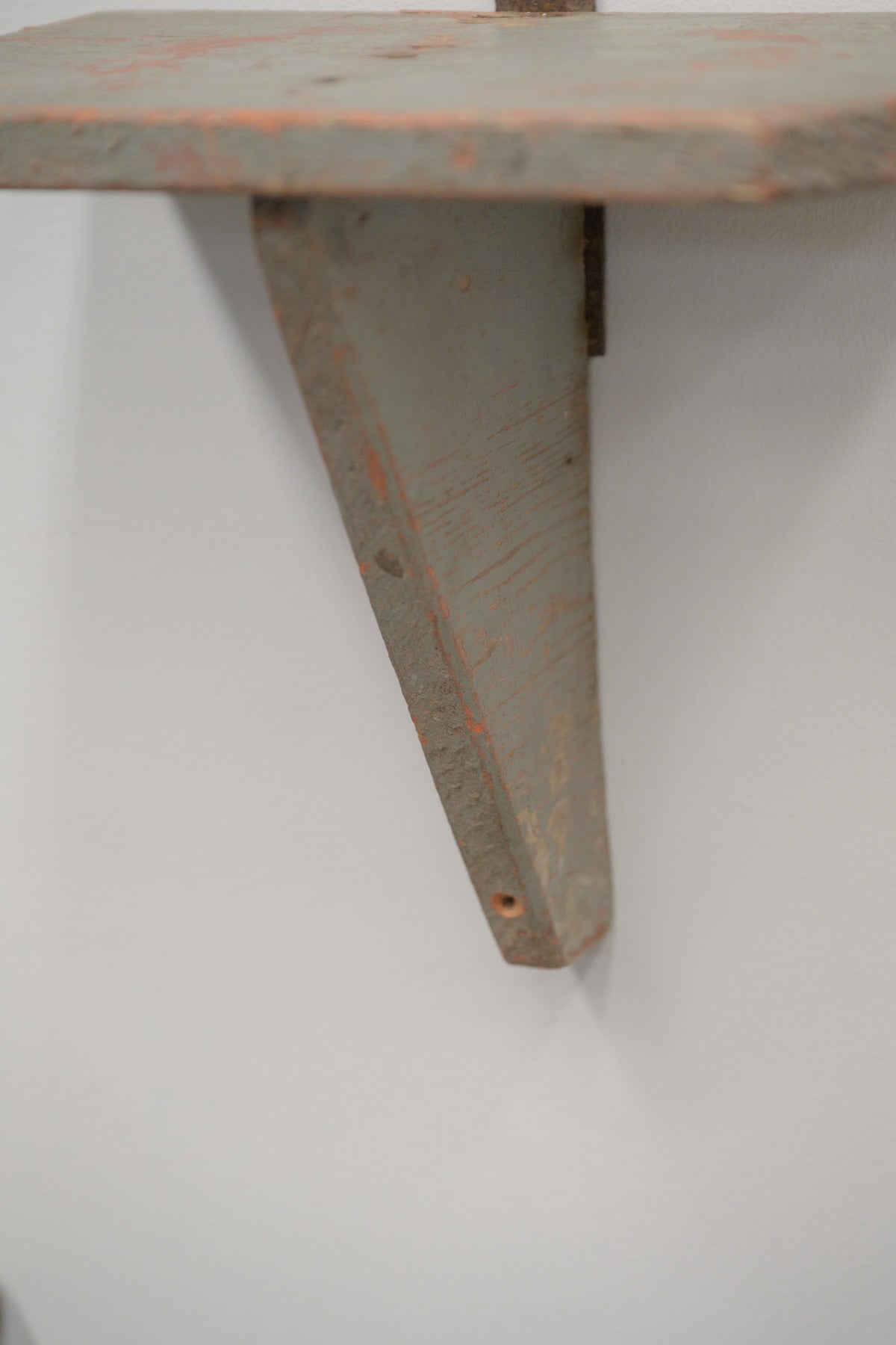#0738 shelf