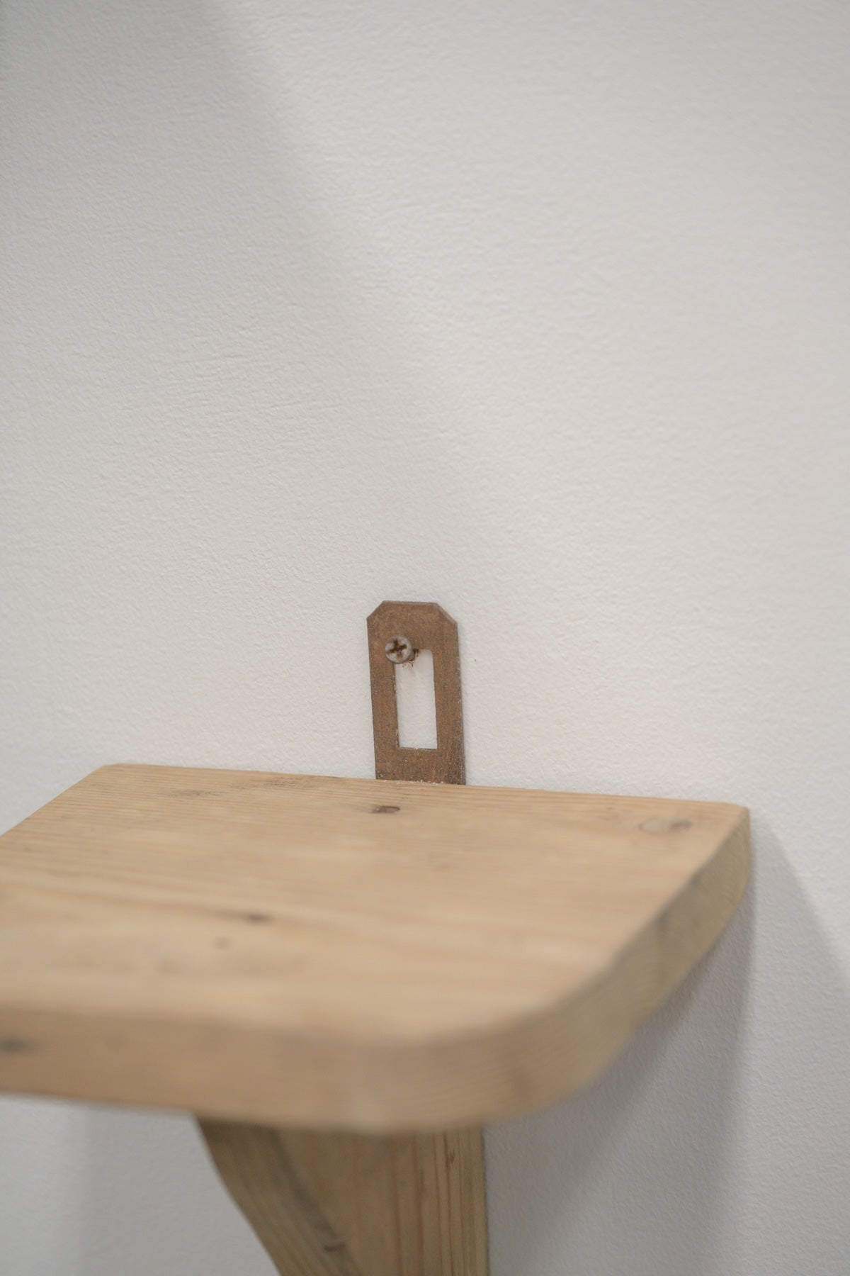 #0738 shelf