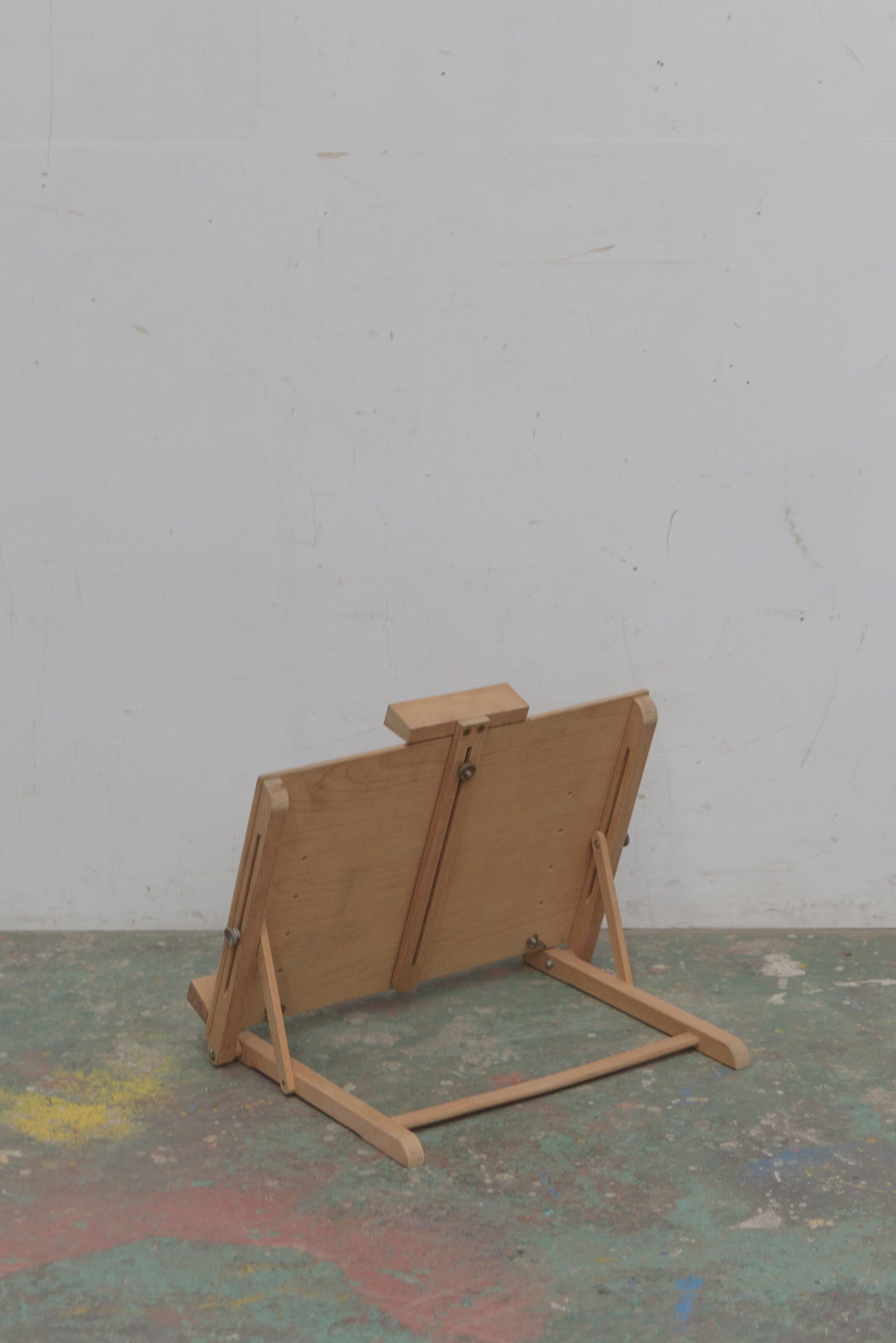 #9030 easel