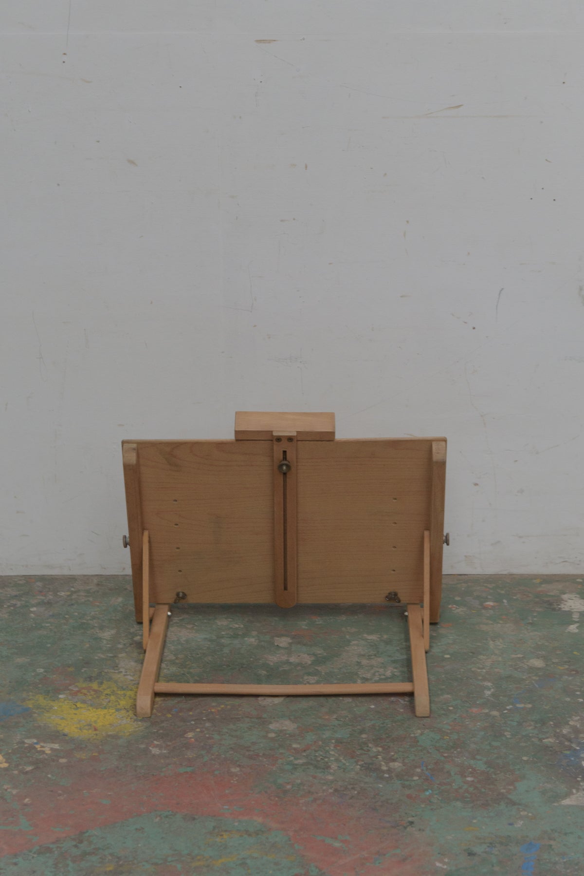 #9030 easel