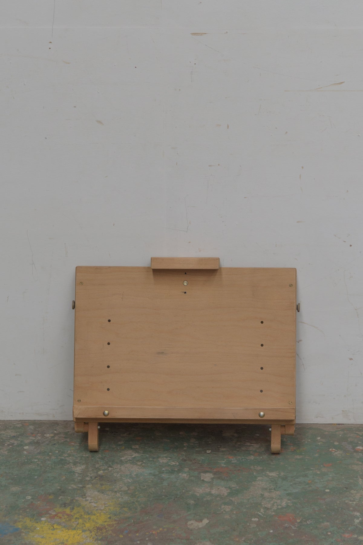 #9030 easel