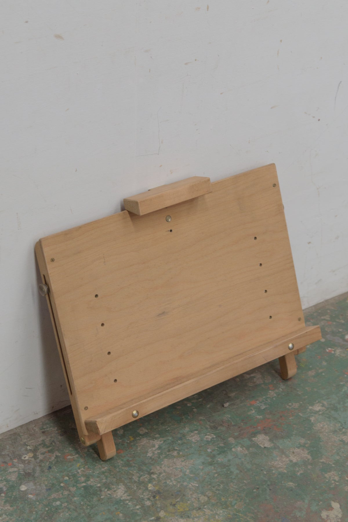 #9030 easel