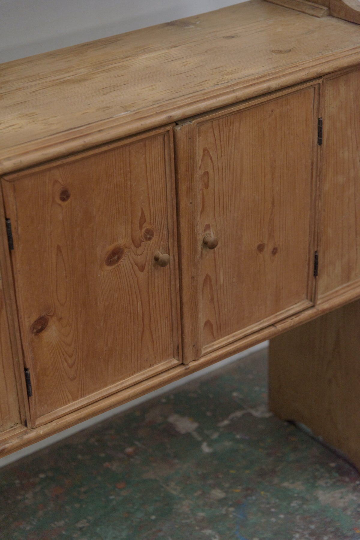 #8620 cabinet