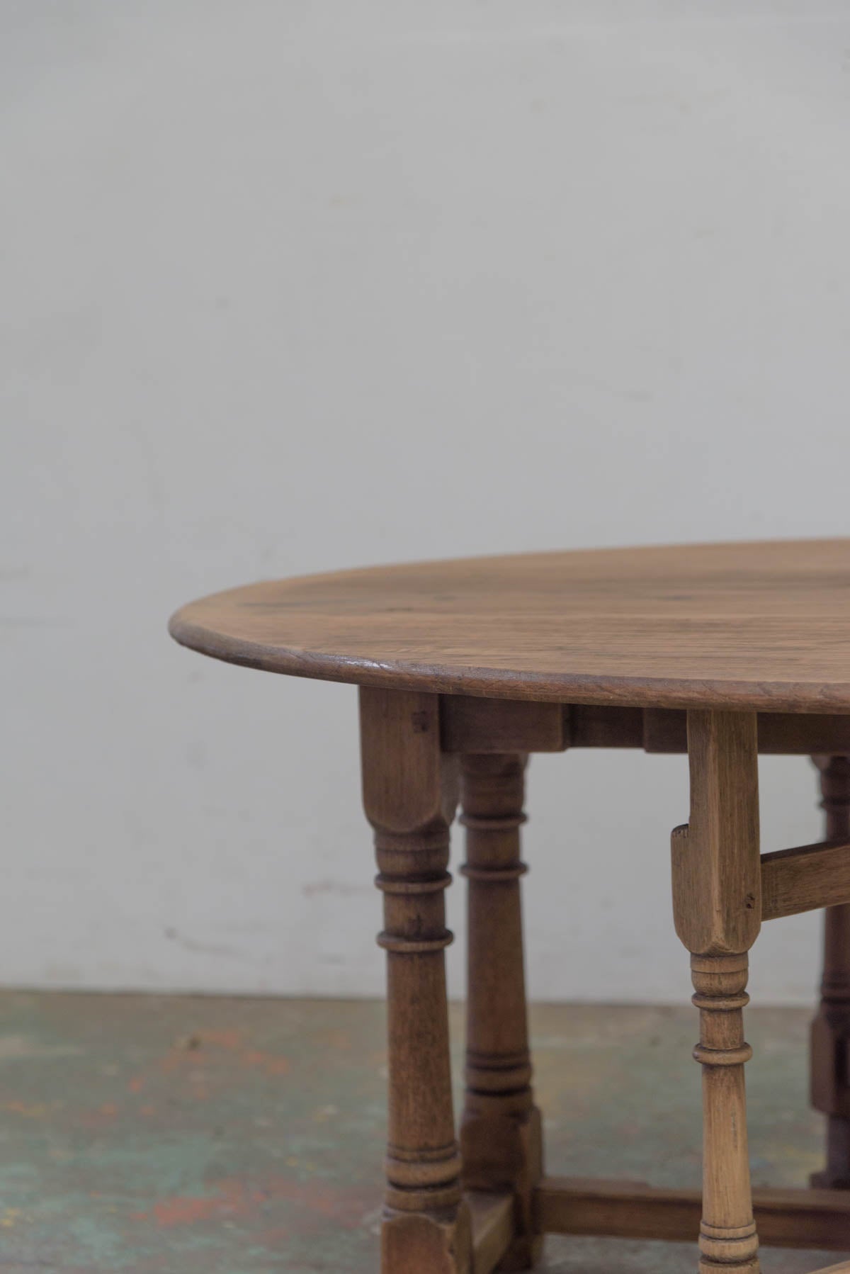 #9495 butterfly table