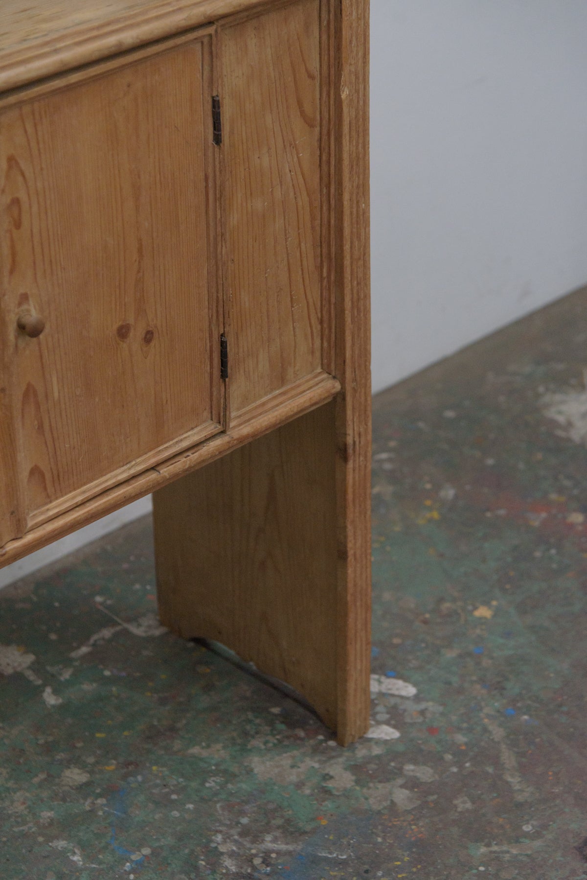 #8620 cabinet