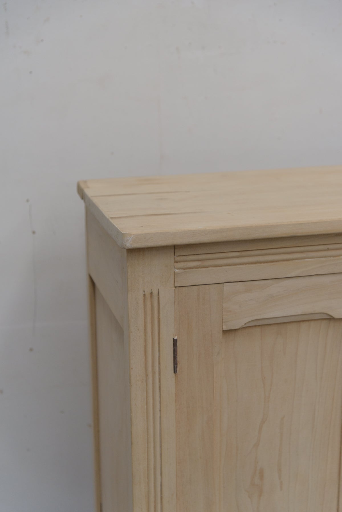 #8632 cabinet