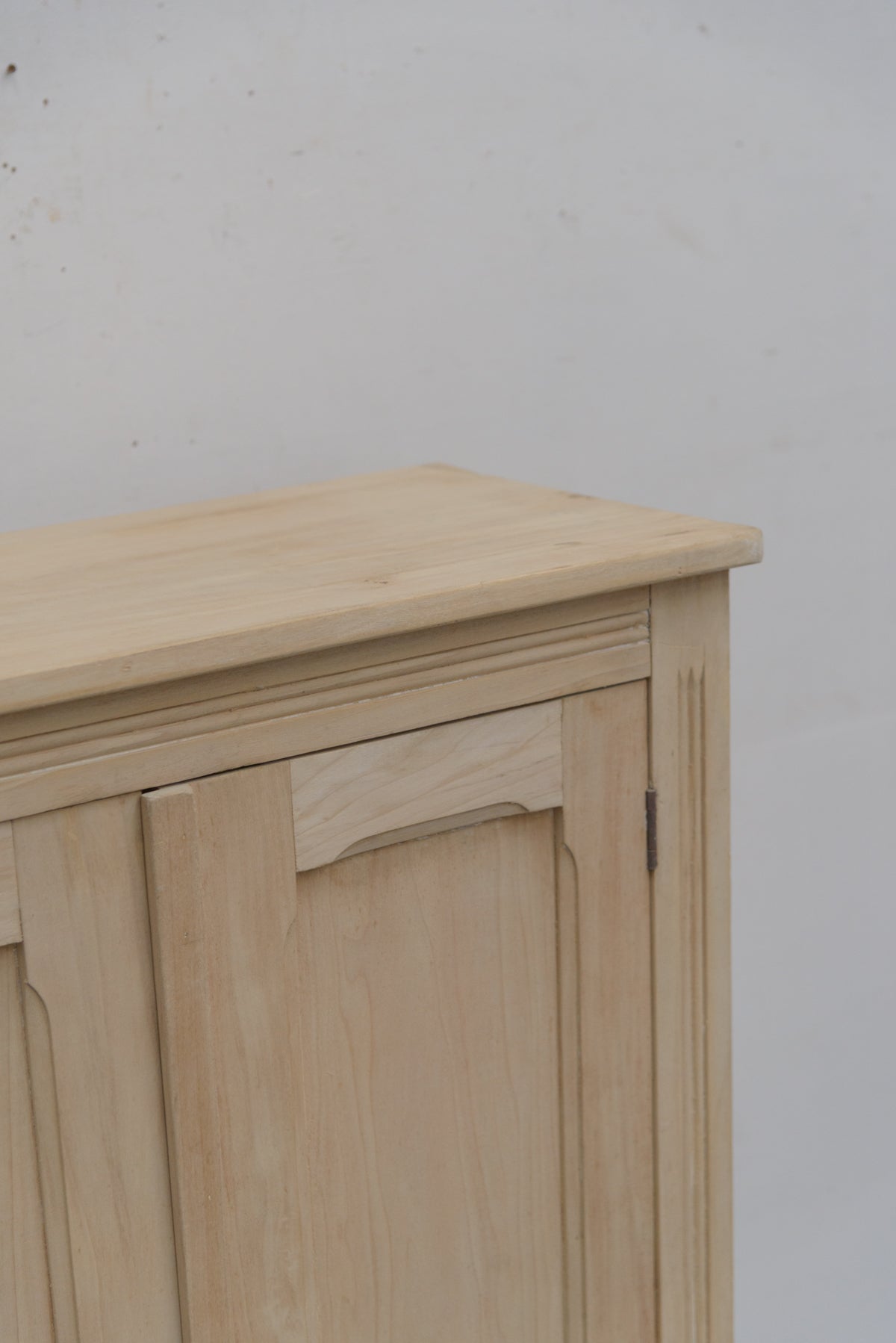 #8632 cabinet