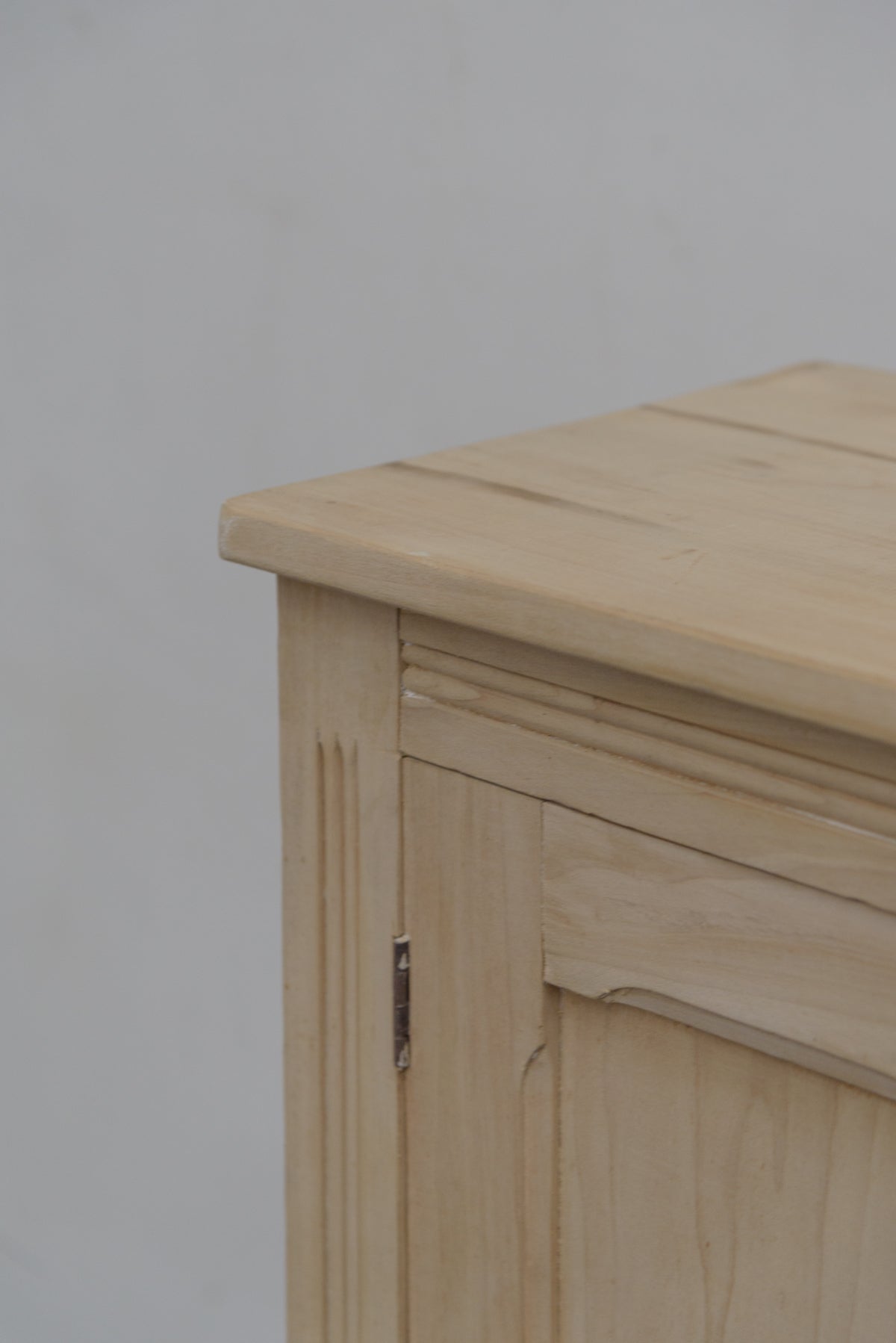#8632 cabinet