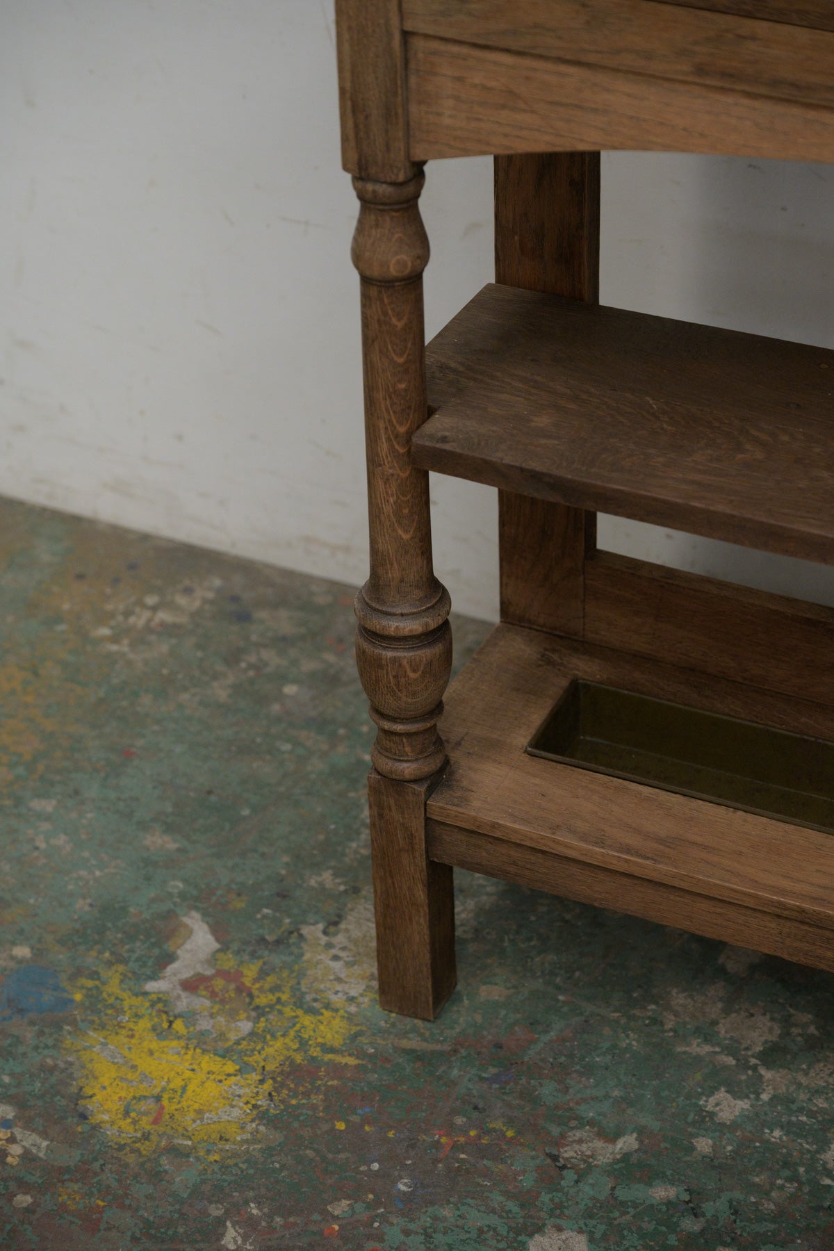 #0269 shelf