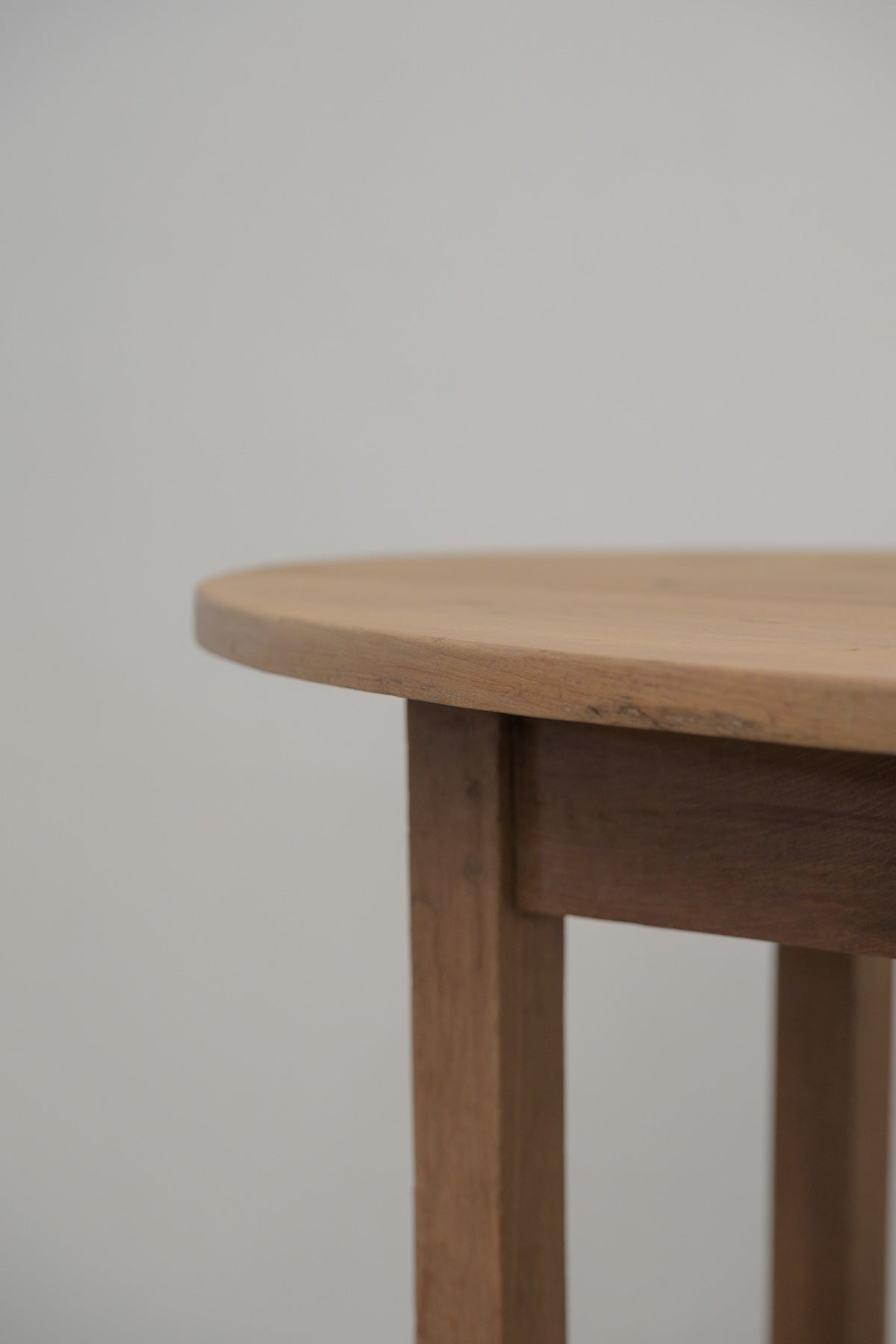 #0749 side table