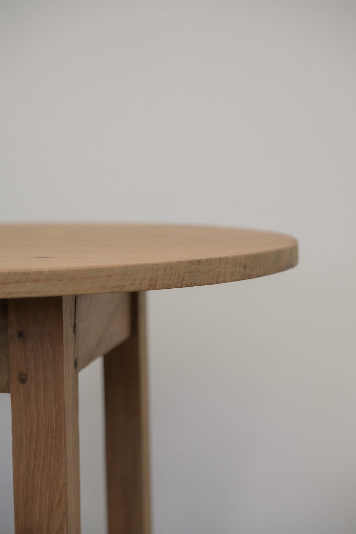 #0749 side table