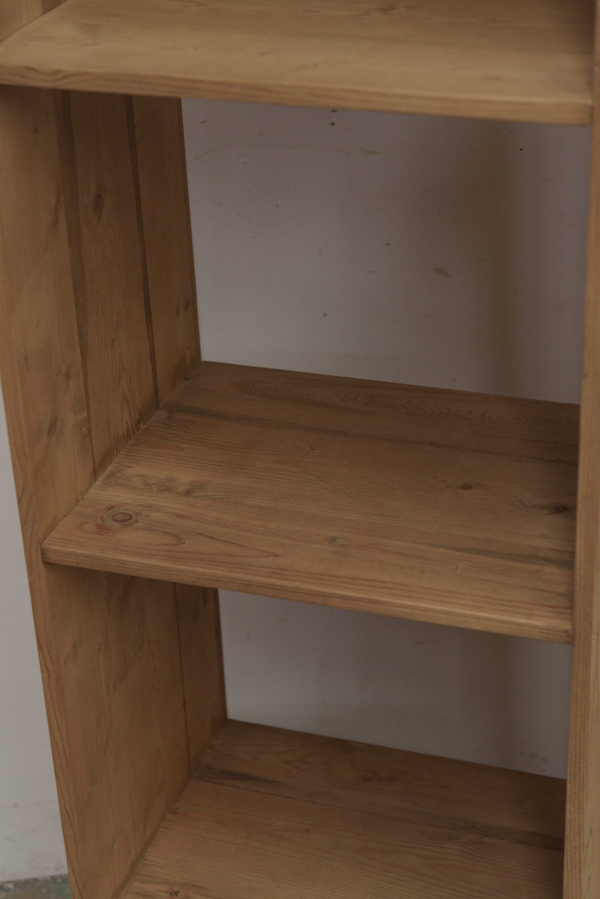 #9058 shelf