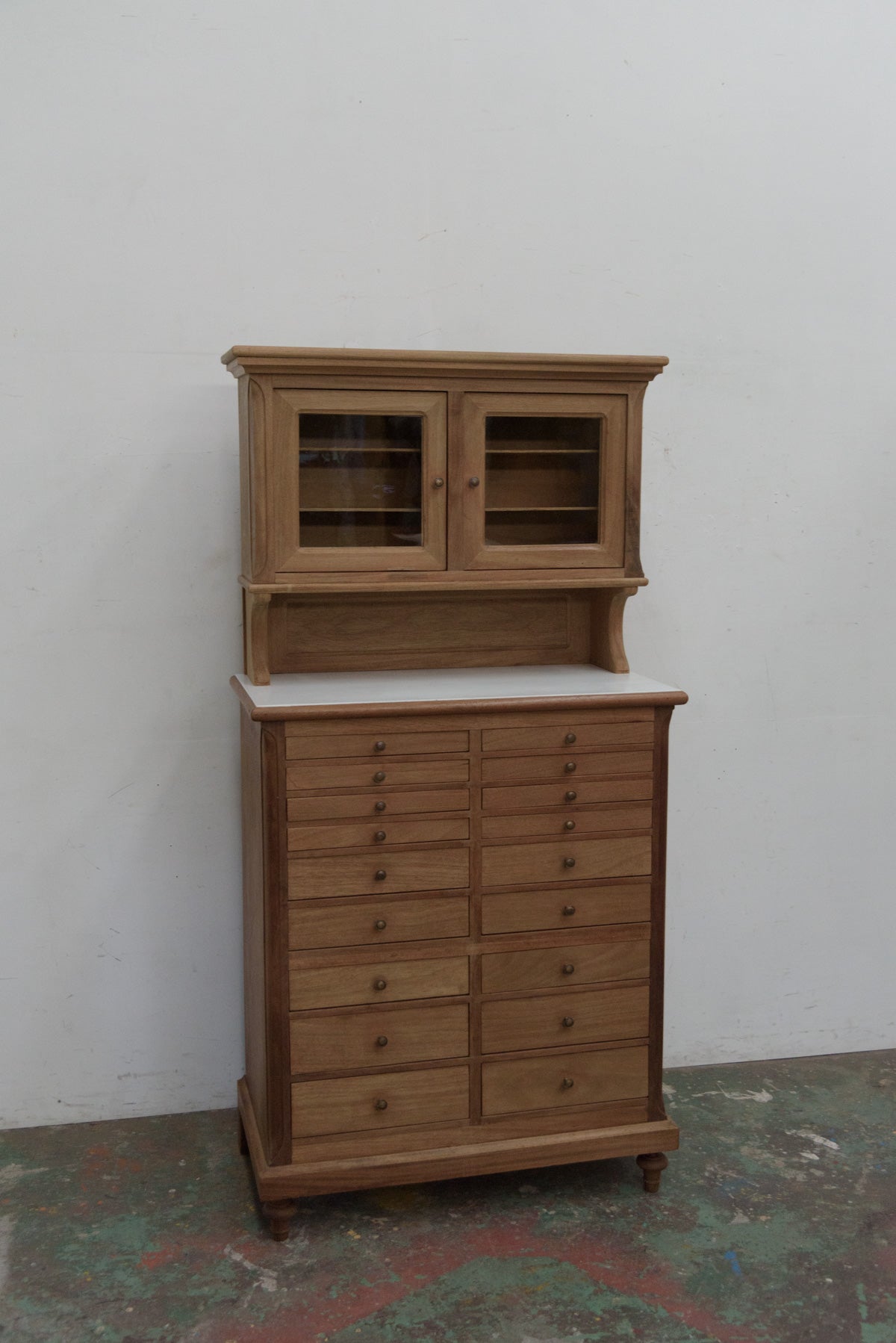 #9794 cabinet