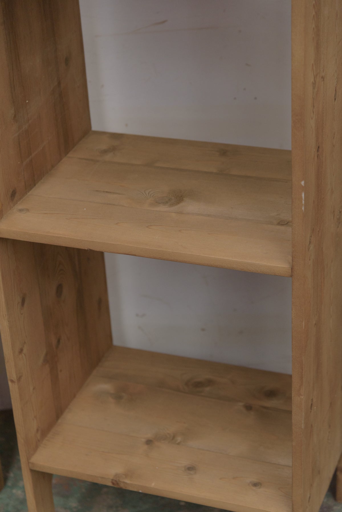 #9058 shelf