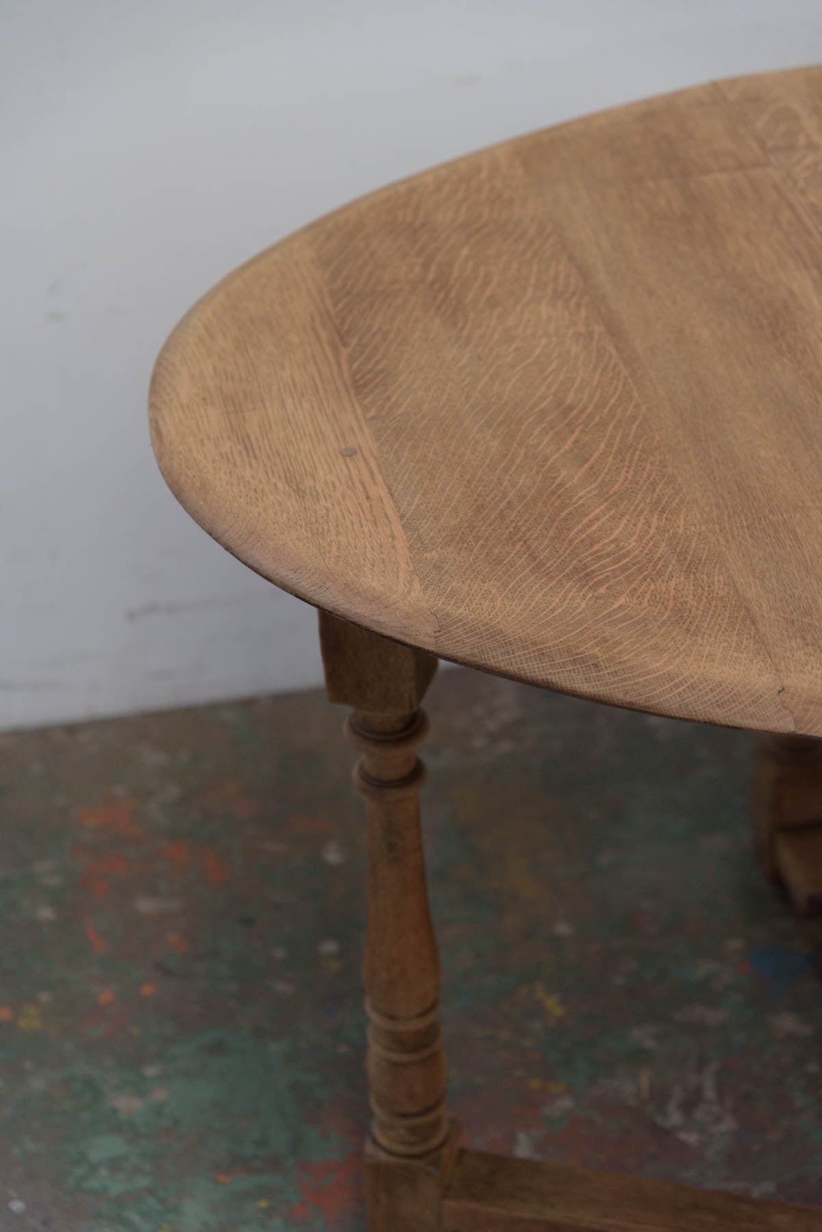 #9509 butterfly table