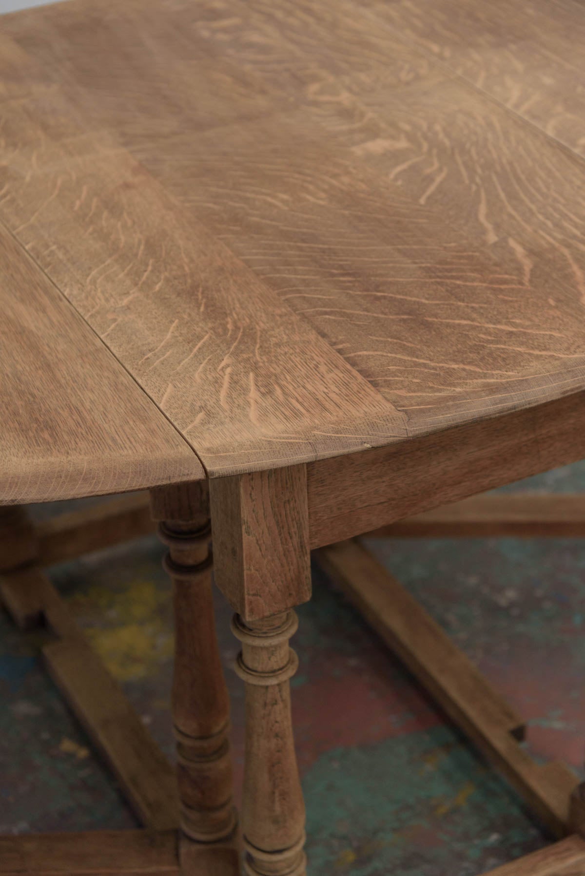 #9509 butterfly table