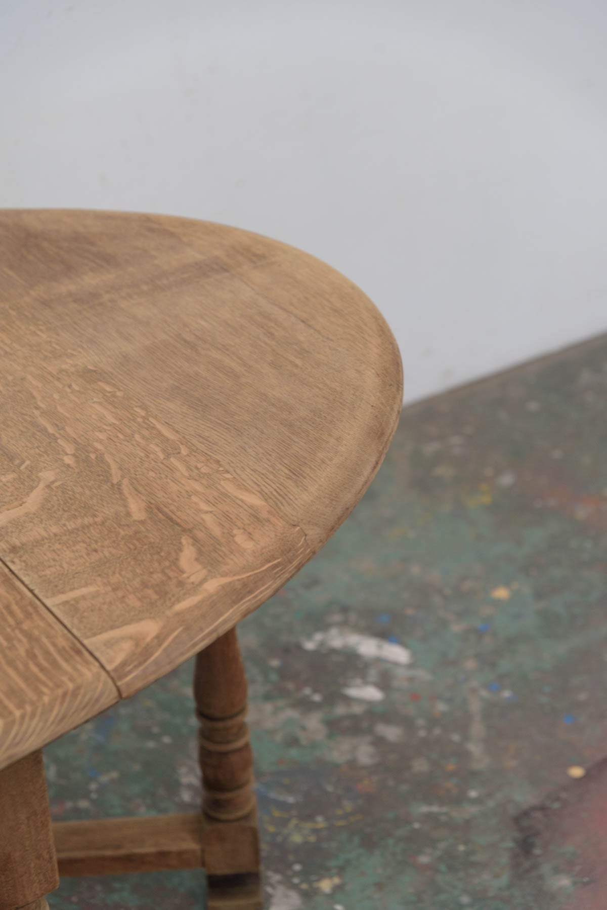 #9509 butterfly table