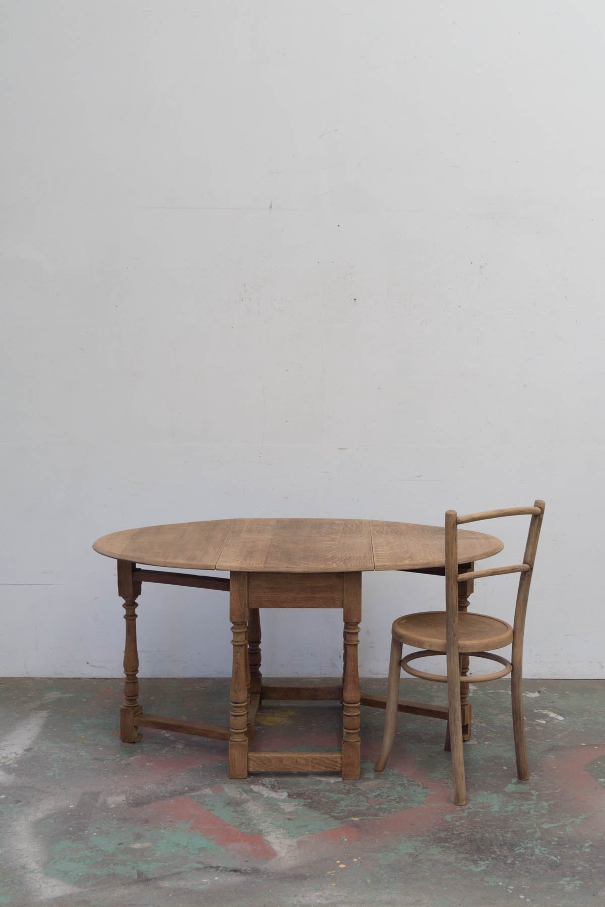 #9509 butterfly table