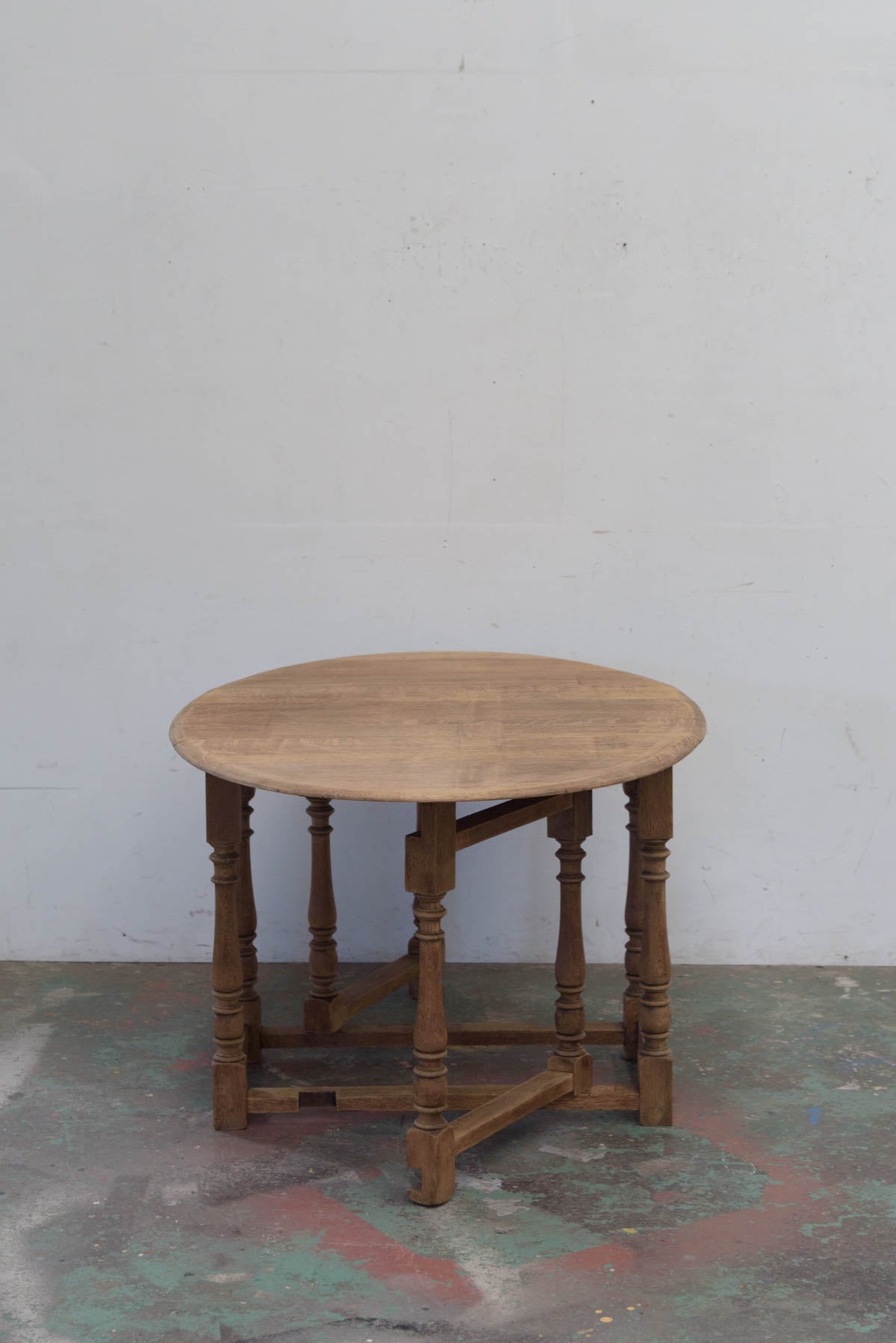 #9509 butterfly table