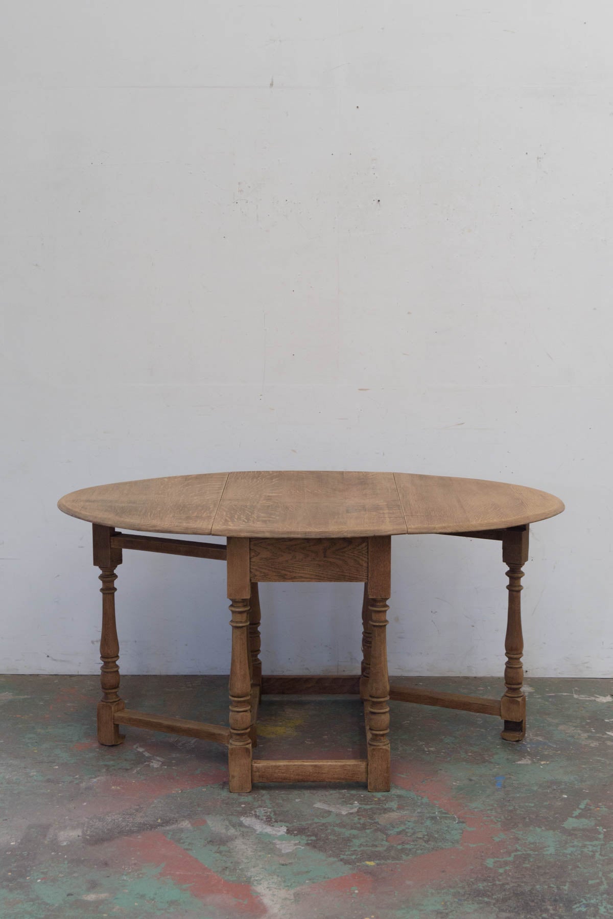 #9509 butterfly table