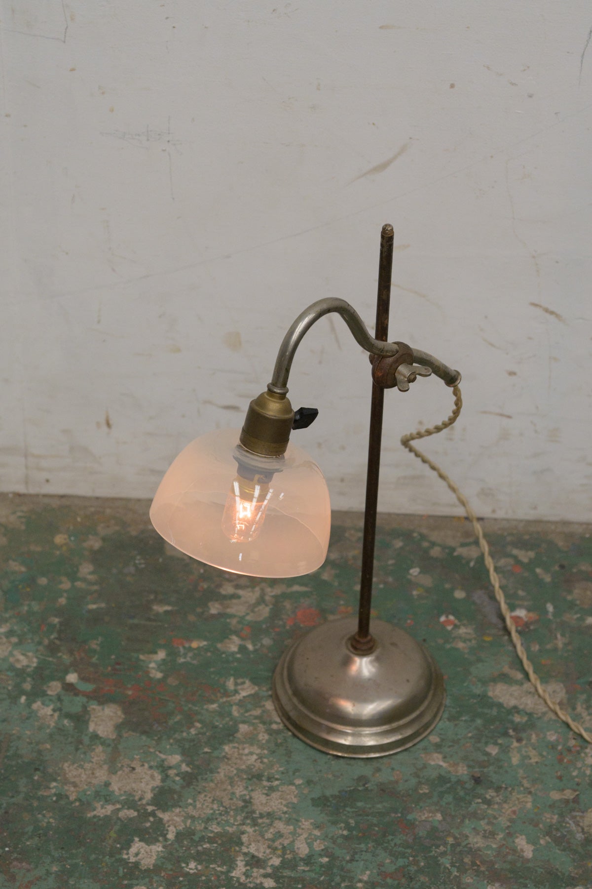 #0282 desk lamp