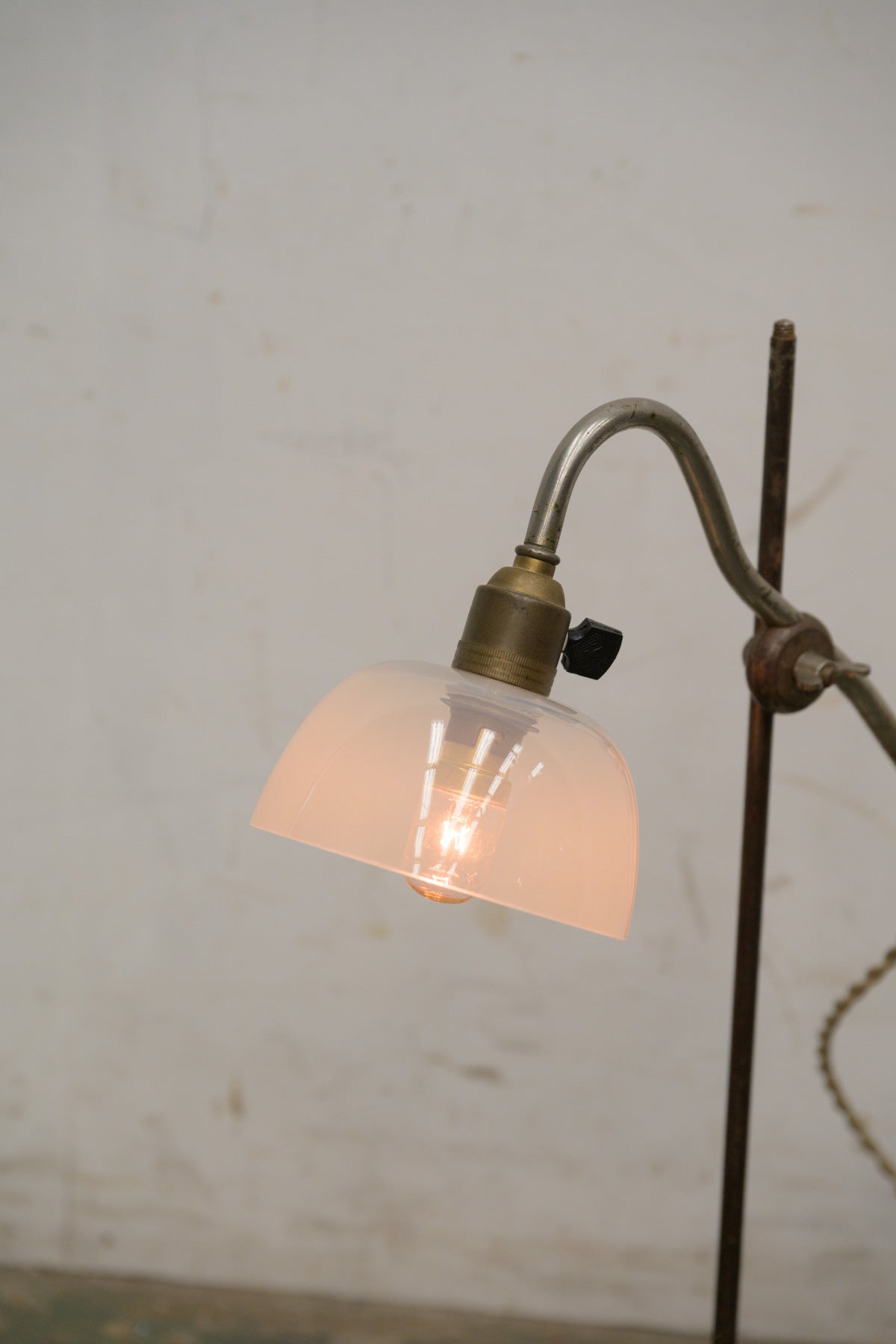 #0282 desk lamp