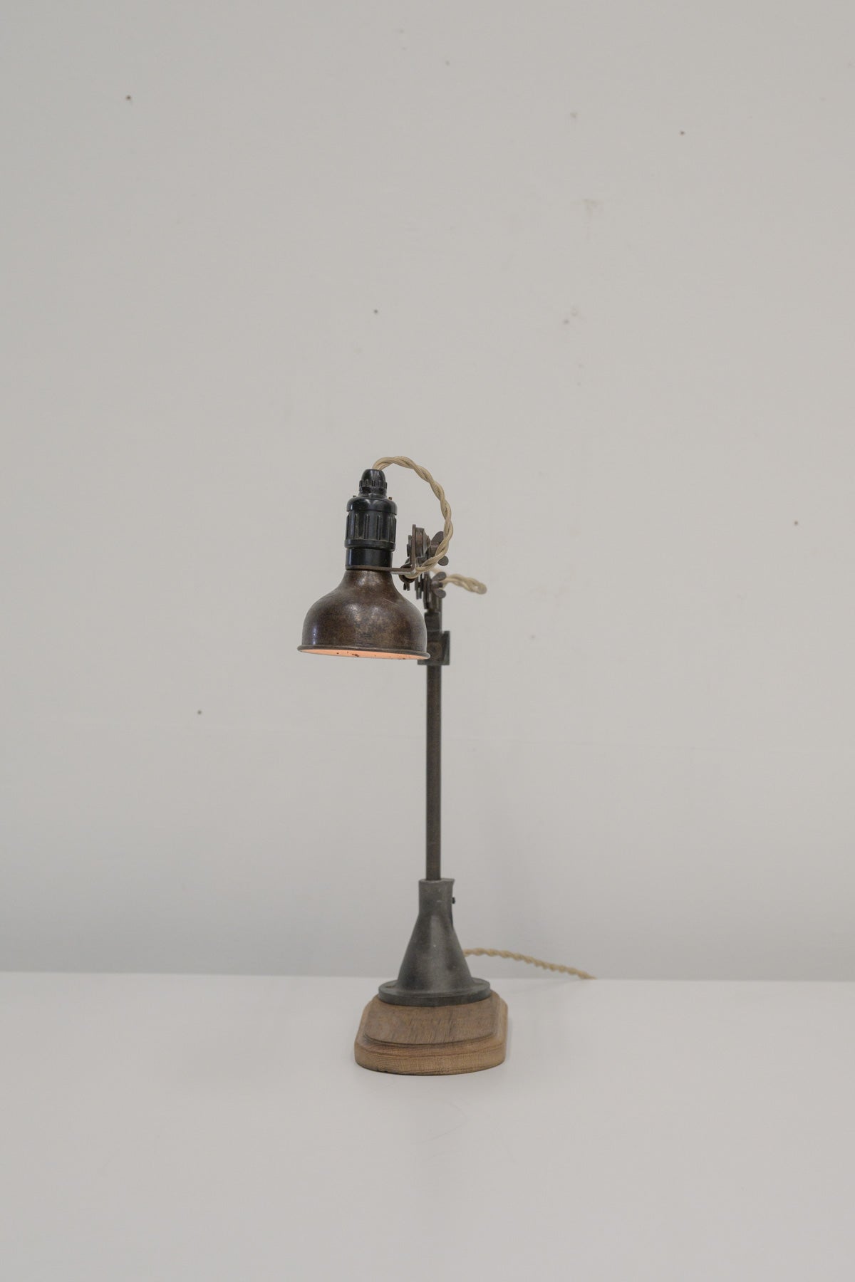 #0759 lamp