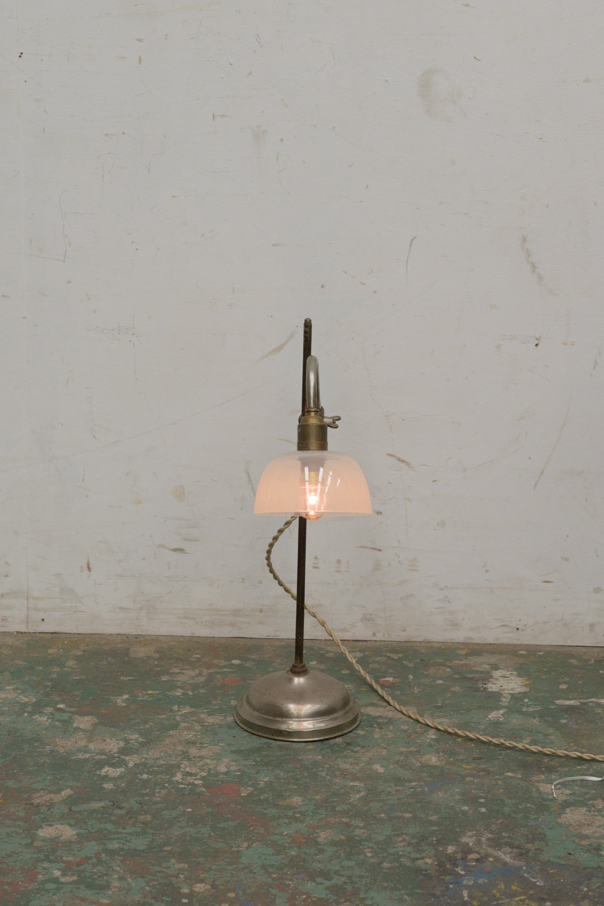 #0282 desk lamp