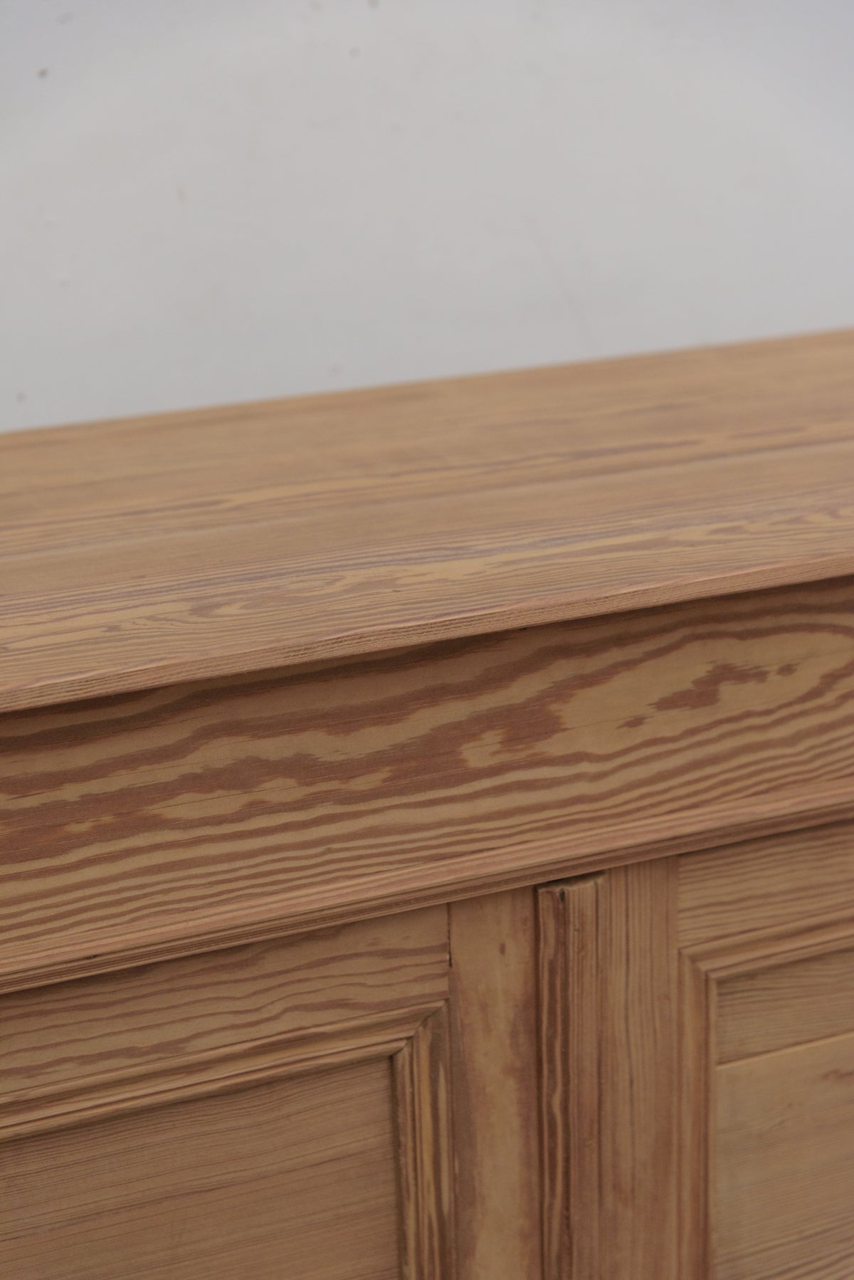 #9067 cabinet