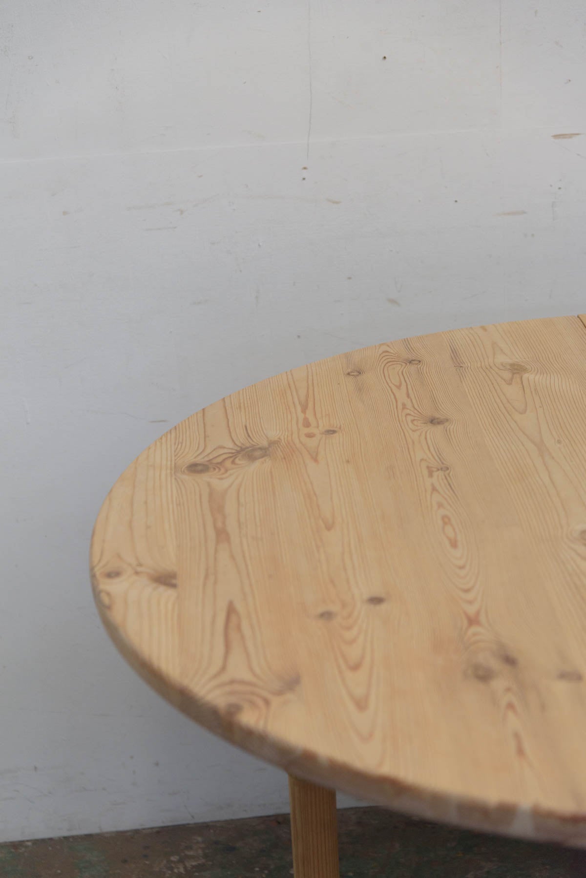 #9520 butterfly table