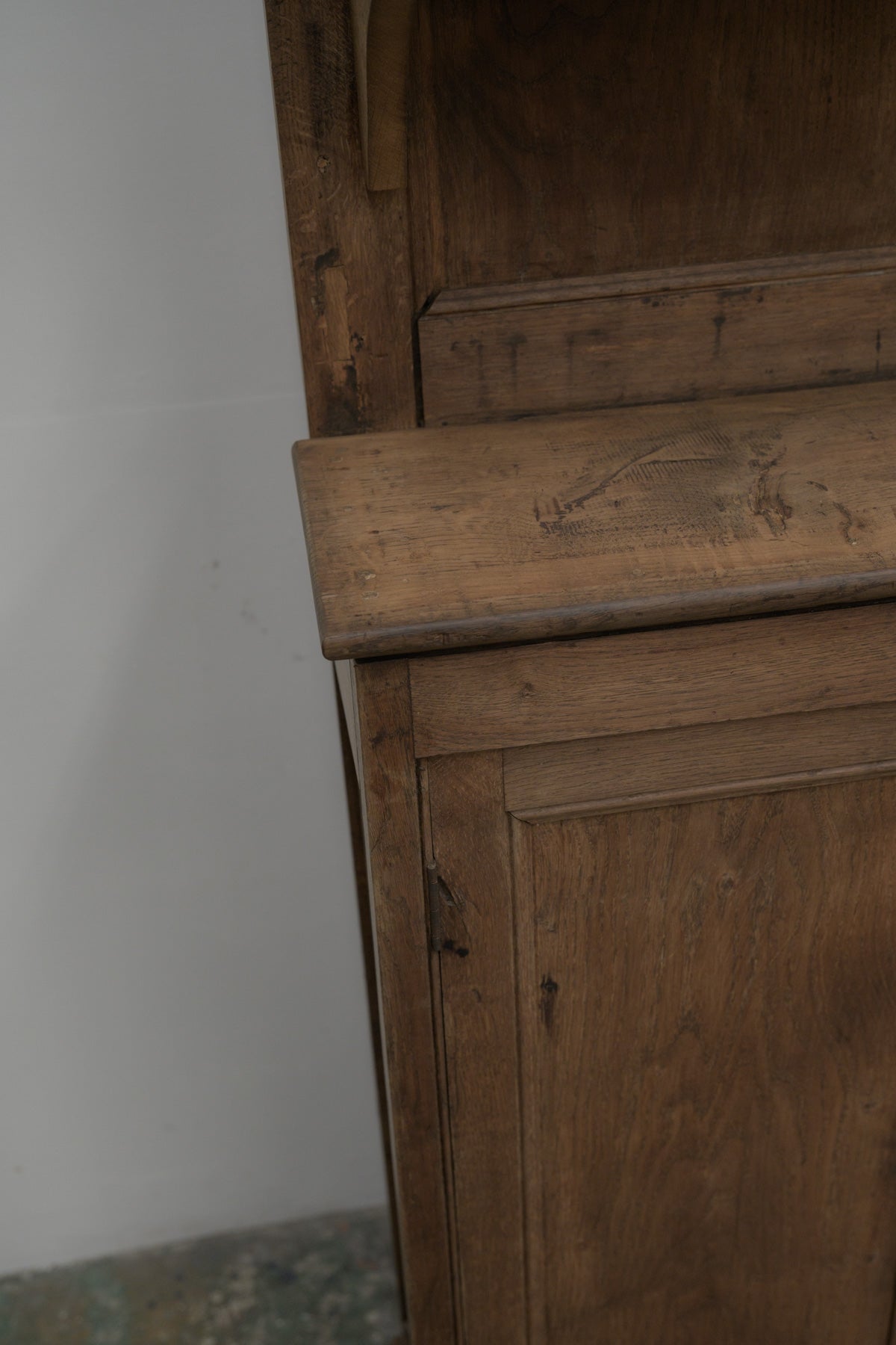 #0764 cabinet